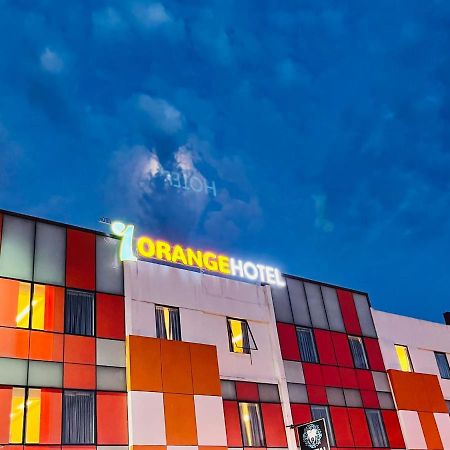 1 Orange Hotel Klia & Klia2 Сепанг Экстерьер фото